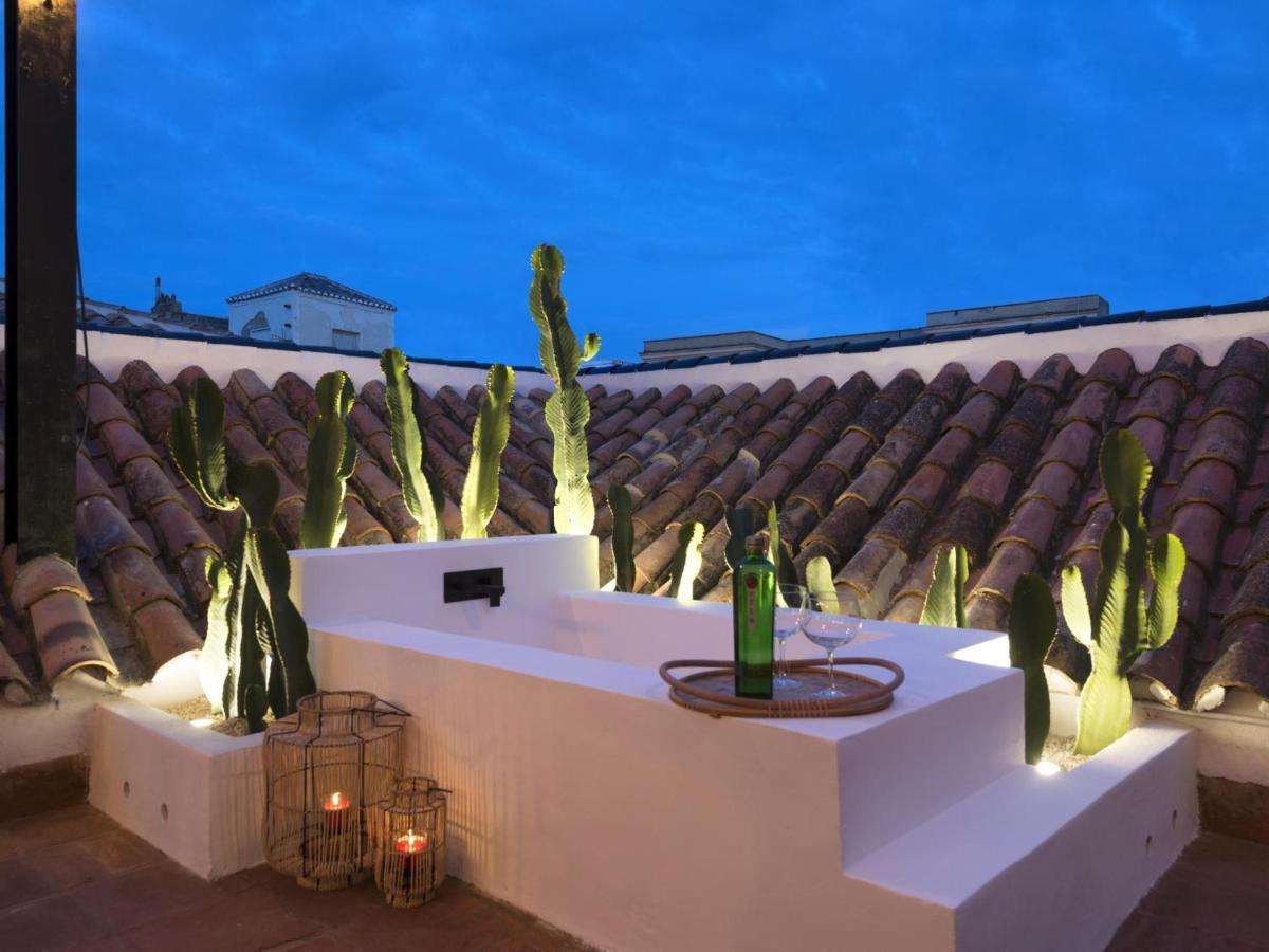 Old Center Penthouse Apartament
